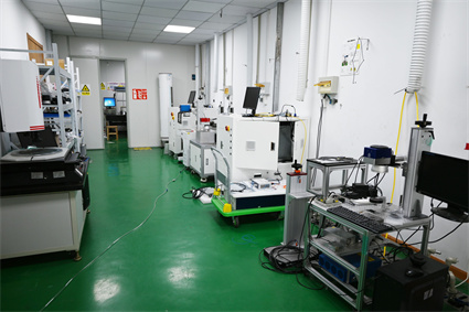 Componenti ottici laser Testing otticu Lab8